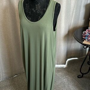Maxi tank dress with side pockets
